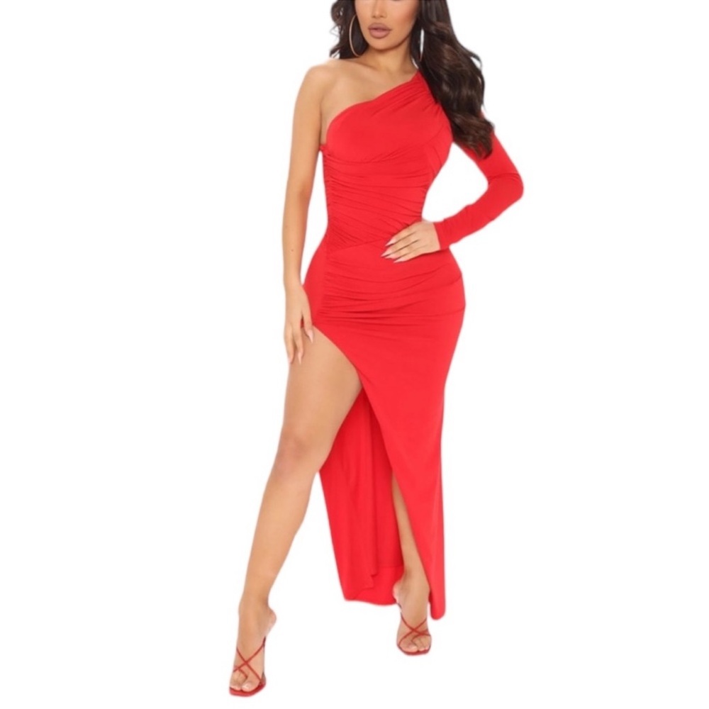 ❤️ Sexy One Shoulder Maxi Dress